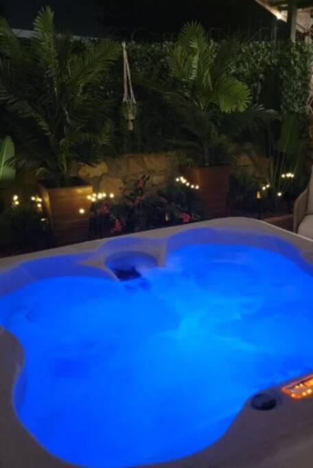 The Ritz Spa Sanctuary Hot Tub/Patio/Fam/Pet Las Cruces Eksteriør billede